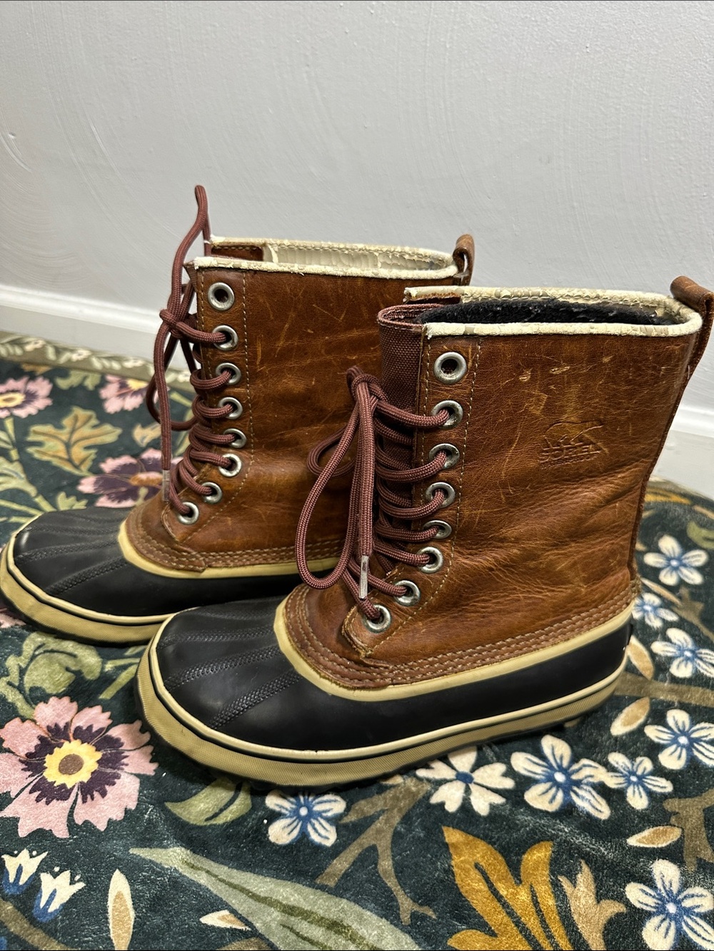 Sorel Brown and Black Waterproof Lace-Up Boots Sz 7
